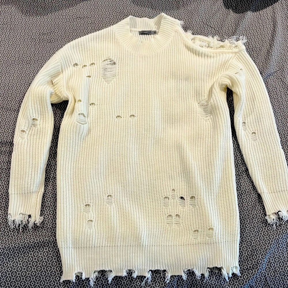 Carmar ripped sweater